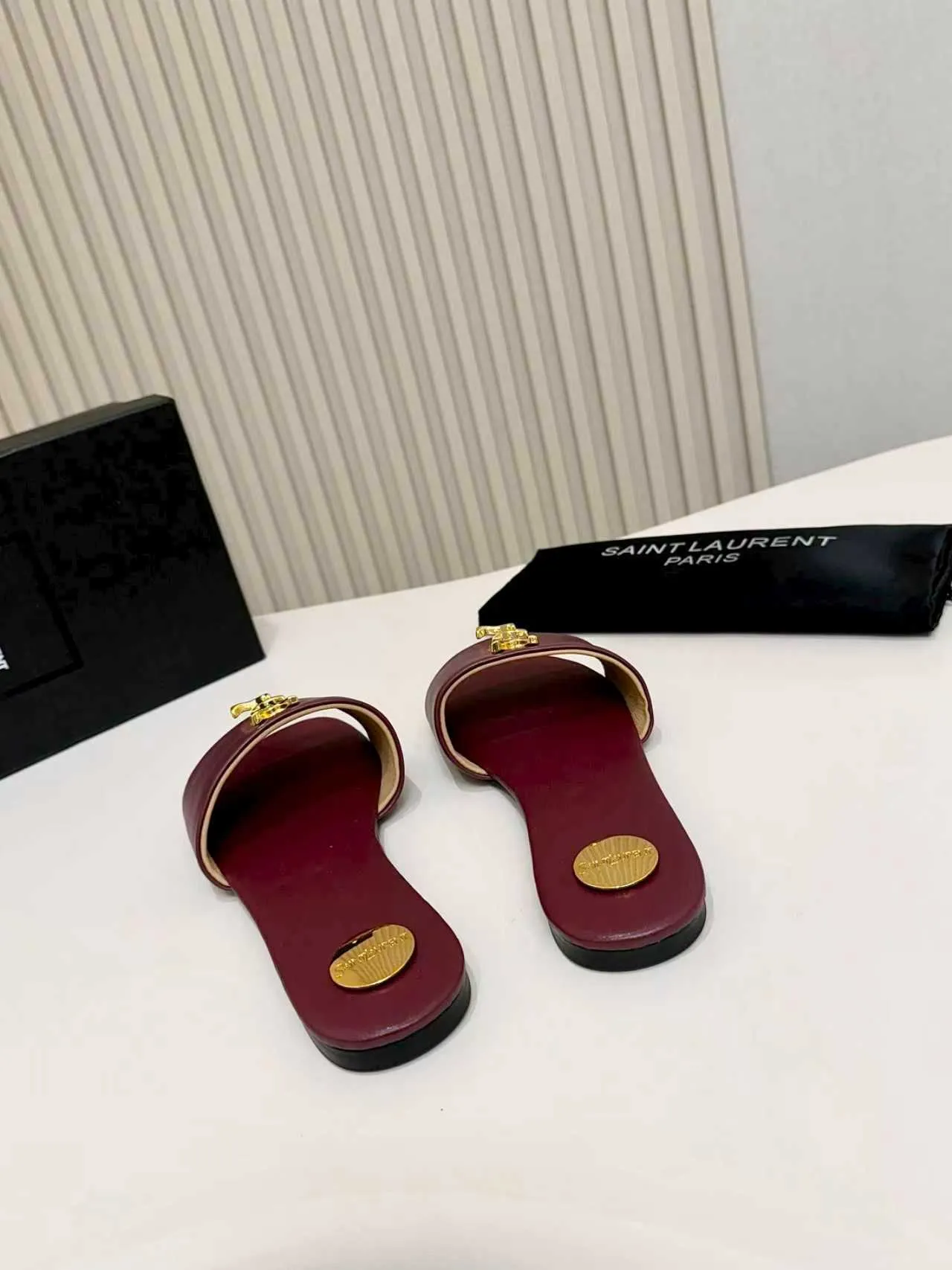 👟👟Ex-factory price 340👟👟 Genuine leather sole +40 YSL new model, upper cowhide leather lining sheepskin, size 35-44, rubber sole, genuine leather sole +40